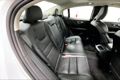 2024 Volvo S60 B5 Plus Dark Theme