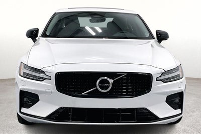 2024 Volvo S60 B5 Plus Dark Theme