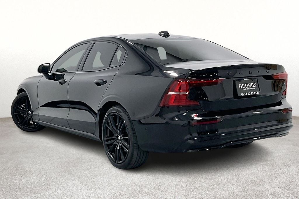 2024 Volvo S60 B5 Plus Black Edition