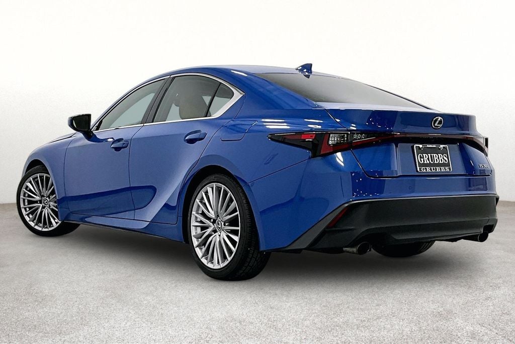 2023 Lexus IS 300