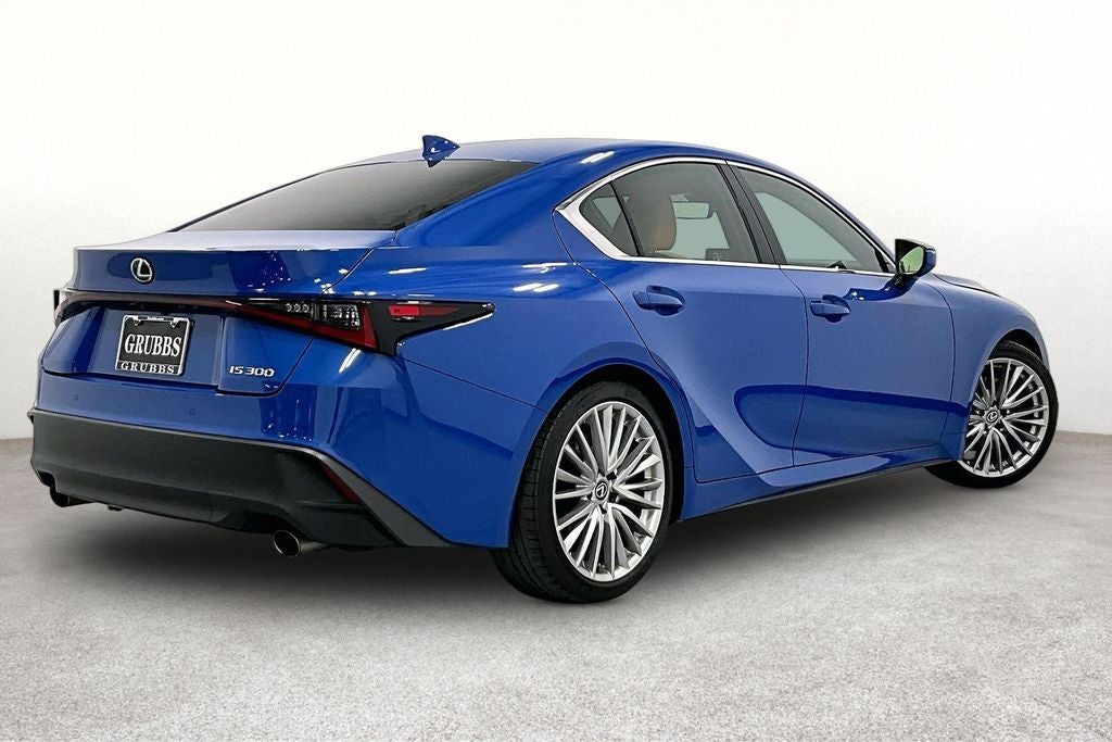 2023 Lexus IS 300