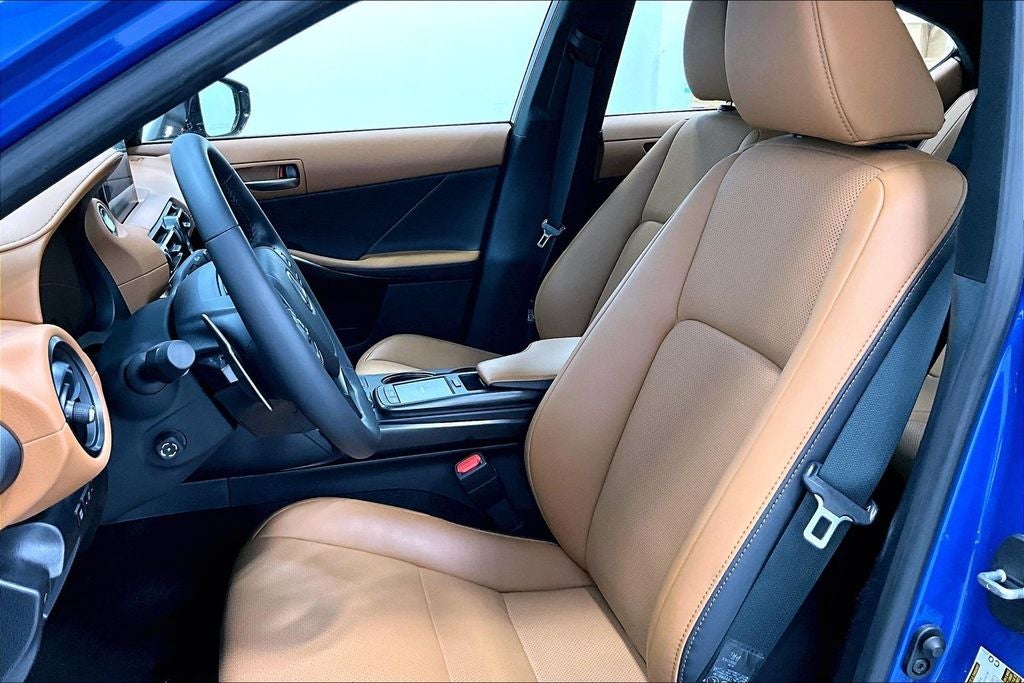 2023 Lexus IS 300