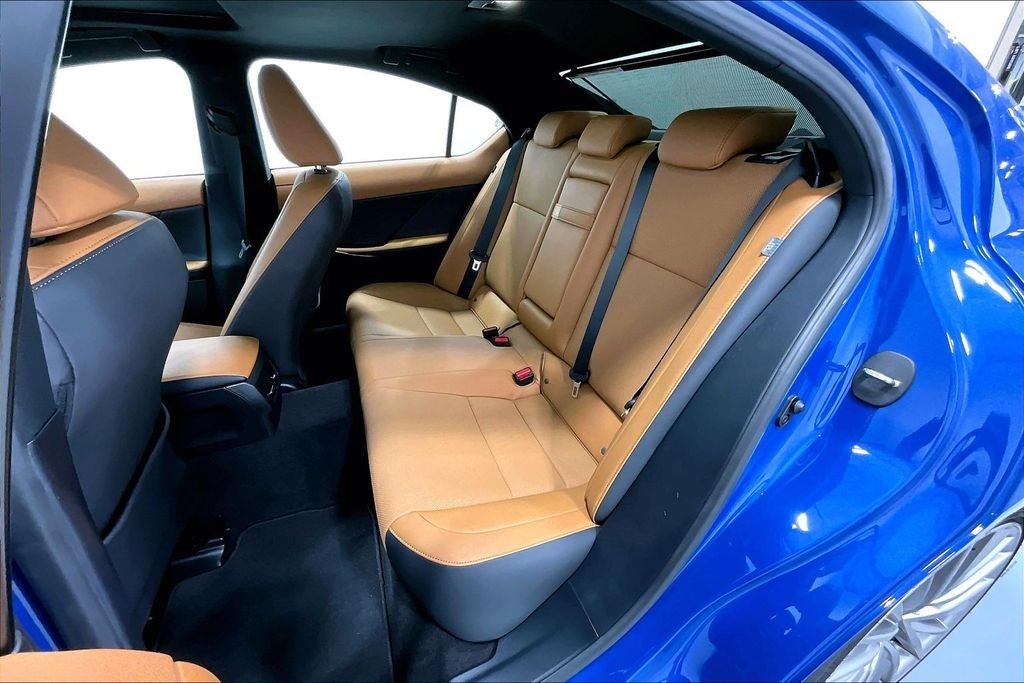 2023 Lexus IS 300