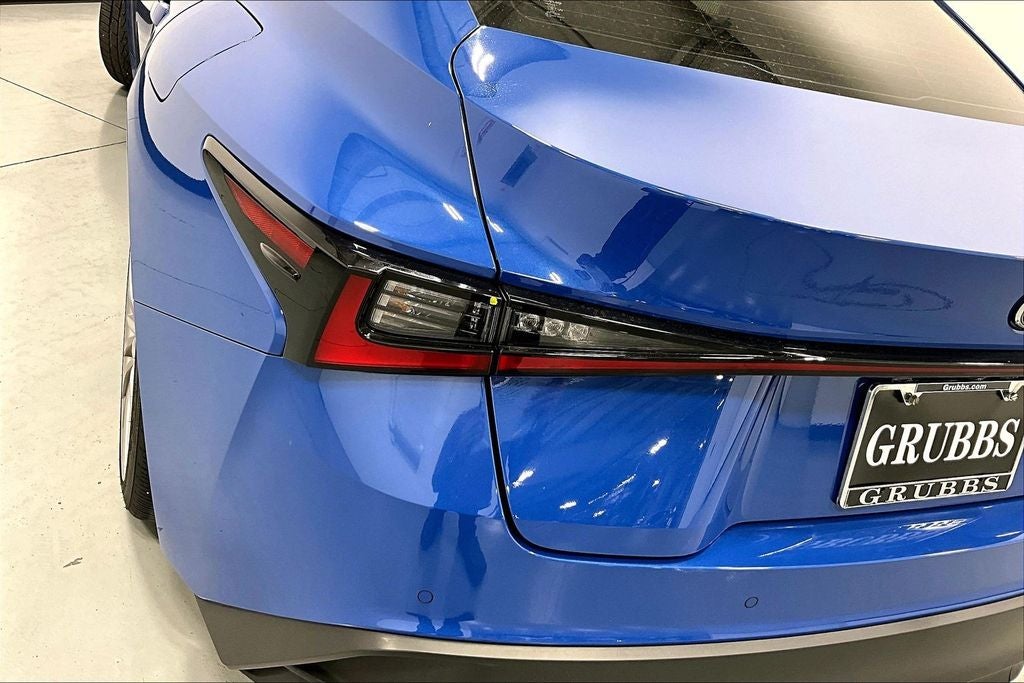 2023 Lexus IS 300