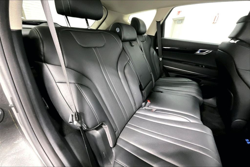 2025 Genesis GV80 2.5T