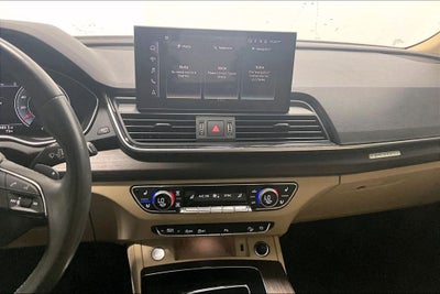 2024 Audi Q5 45 S line Premium quattro