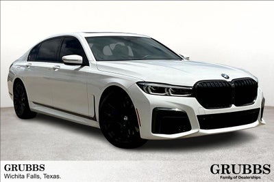 2022 BMW 7 Series 740i