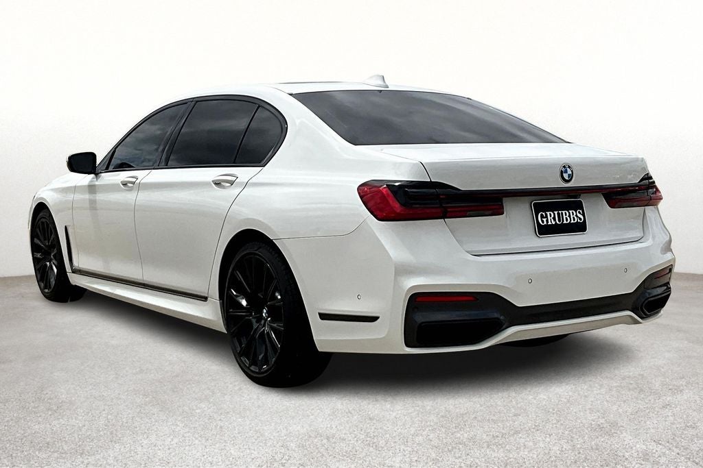 2022 BMW 7 Series 740i