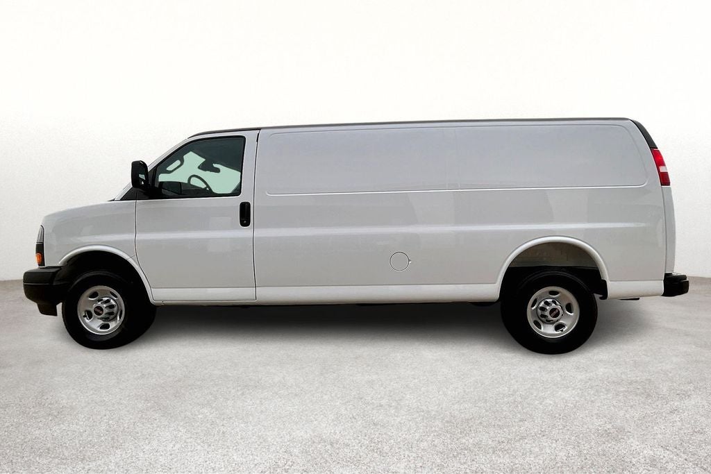2025 GMC Savana 3500 Work Van