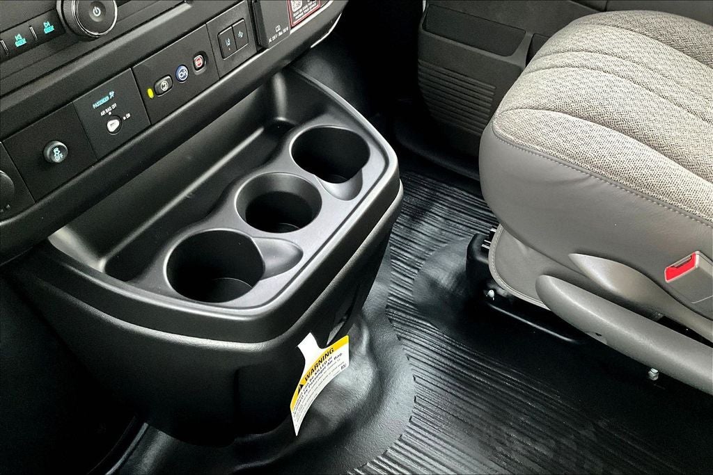 2025 GMC Savana 3500 Work Van