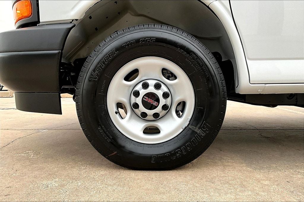 2025 GMC Savana 3500 Work Van