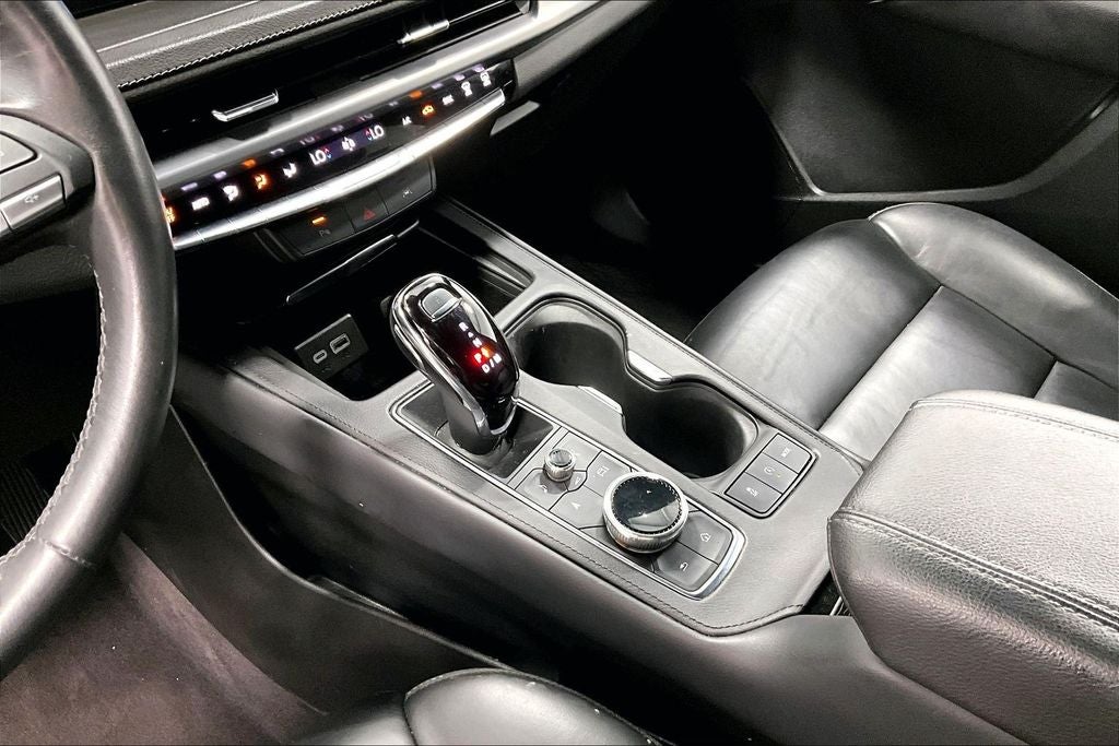 2024 Cadillac XT4 Premium Luxury