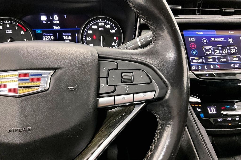 2023 Cadillac XT6 Premium Luxury