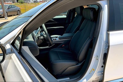 2025 Cadillac LYRIQ Luxury