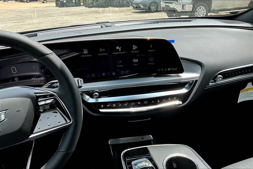 2025 Cadillac LYRIQ Sport