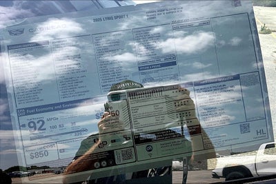 2025 Cadillac LYRIQ Sport