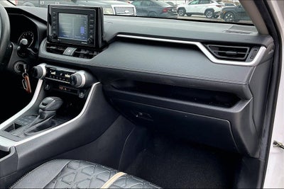 2022 Toyota RAV4 LE