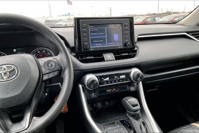 2022 Toyota RAV4 LE