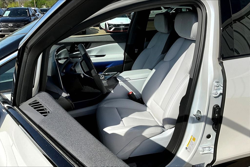 2025 Cadillac OPTIQ Luxury