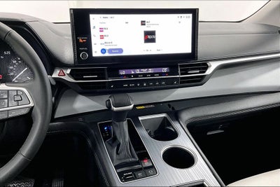 2026 Toyota Sienna XLE 8 Passenger