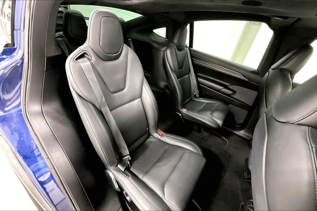 2022 Tesla Model X Base