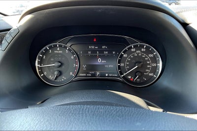 2022 INFINITI QX80 LUXE