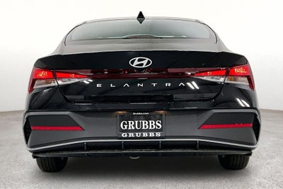 2026 Hyundai Elantra SE