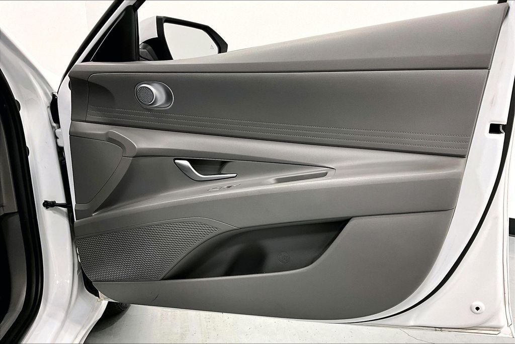 2022 Hyundai Elantra Hybrid Blue