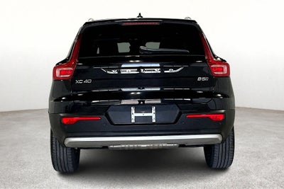 2024 Volvo XC40 B5 Plus Bright Theme